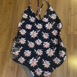 Medium Aloha Florence